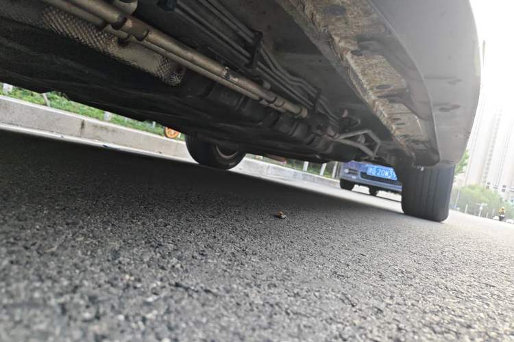 Used BYD Tang New Energy 2015 2.0T Four-Wheel-Drive Flagship Model Chassis Front Left