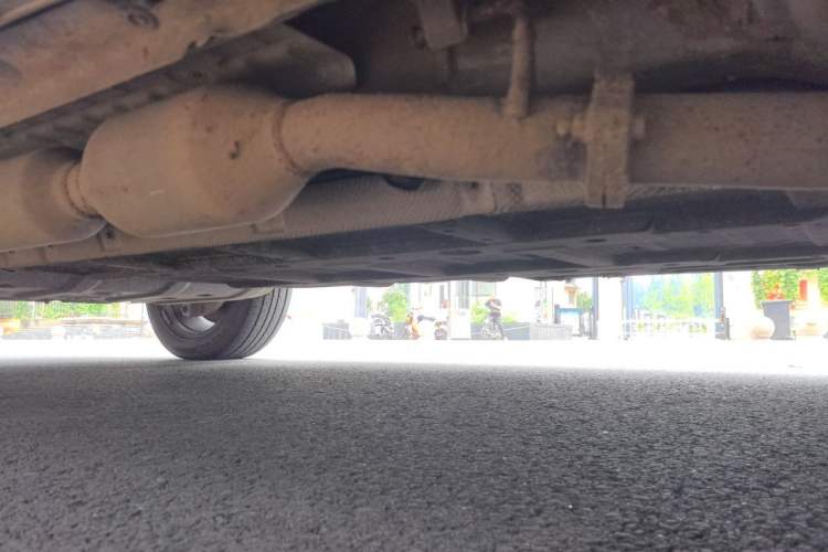 Used BYD Tang New Energy 2015 2.0T Four-Wheel-Drive Flagship Model Chassis Front Right
