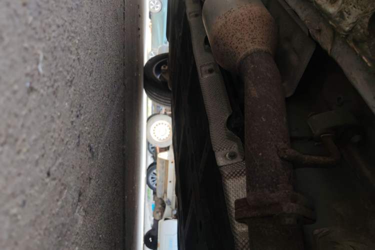 Used BYD Tang New Energy 2015 2.0T Four-Wheel-Drive Flagship Model Chassis Front Right