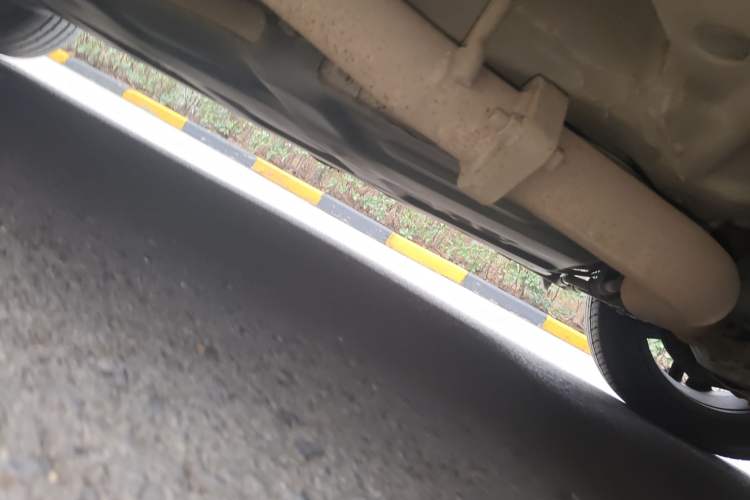 Used BYD Tang New Energy 2015 2.0T Four-Wheel-Drive Flagship Model Chassis Front Right