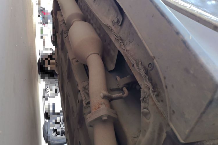 Used BYD Tang New Energy 2015 2.0T Four-Wheel-Drive Flagship Model Chassis Front Right