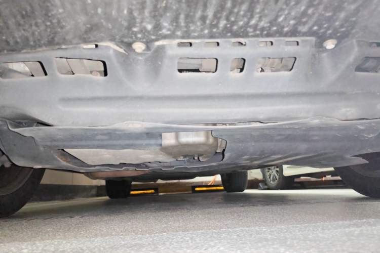 Used BYD Tang New Energy 2015 2.0T Four-Wheel-Drive Flagship Model Chassis Front