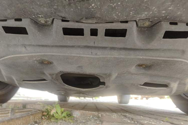 Used BYD Tang New Energy 2015 2.0T Four-Wheel-Drive Flagship Model Chassis Front