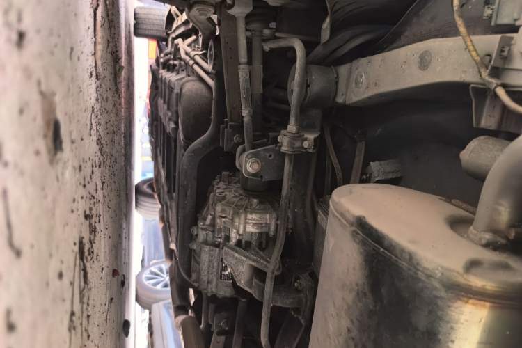 Used BYD Tang New Energy 2015 2.0T Four-Wheel-Drive Flagship Model Chassis Rear