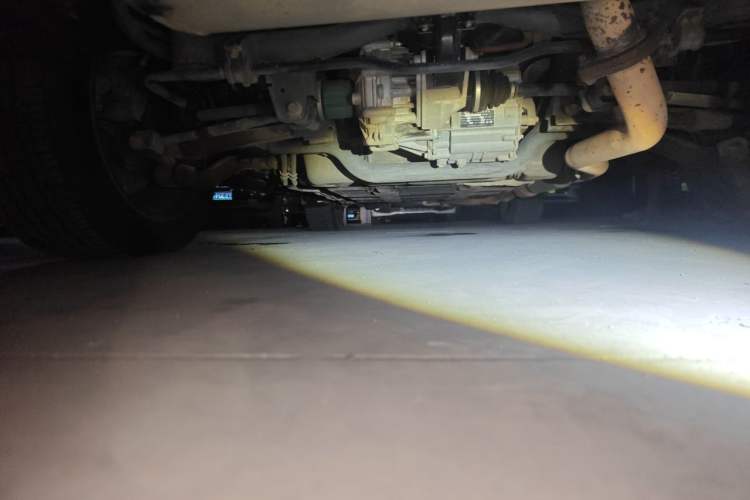 Used BYD Tang New Energy 2015 2.0T Four-Wheel-Drive Flagship Model Chassis Rear