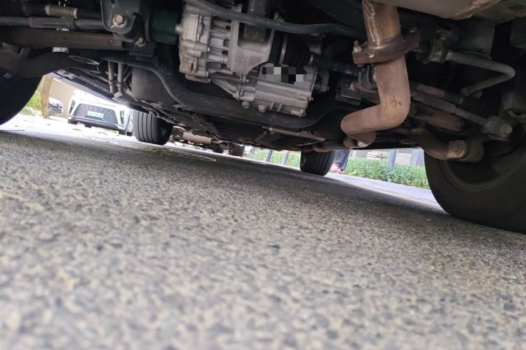 Used BYD Tang New Energy 2015 2.0T Four-Wheel-Drive Flagship Model Chassis Rear