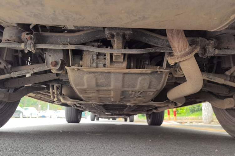 Used BYD Tang New Energy 2015 2.0T Four-Wheel-Drive Flagship Model Chassis Rear