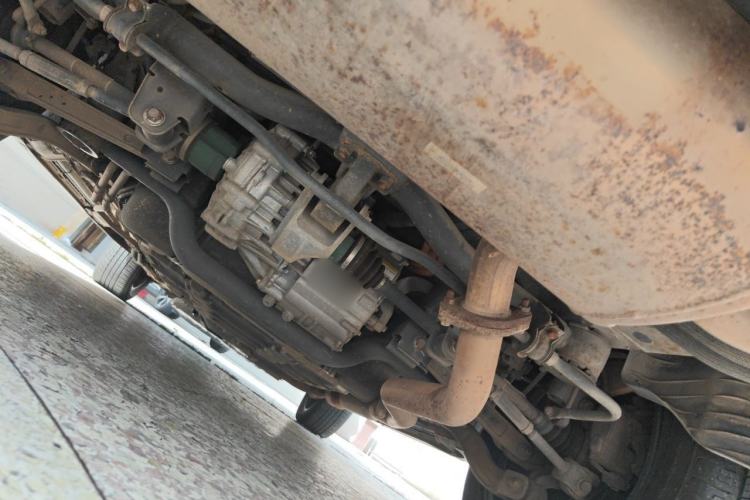 Used BYD Tang New Energy 2015 2.0T Four-Wheel-Drive Flagship Model Chassis Rear