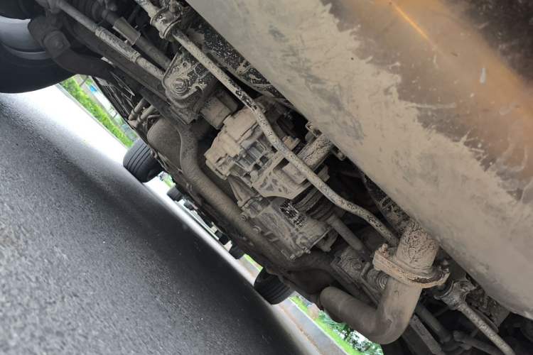 Used BYD Tang New Energy 2015 2.0T Four-Wheel-Drive Flagship Model Chassis Rear