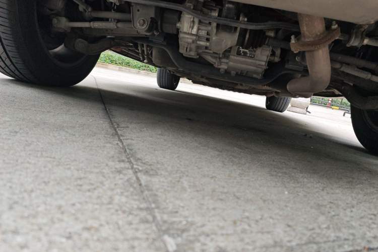 Used BYD Tang New Energy 2015 2.0T Four-Wheel-Drive Flagship Model Chassis Rear