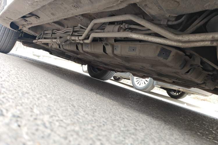 Used BYD Tang New Energy 2015 2.0T Four-Wheel-Drive Flagship Model Chassis Rear Left