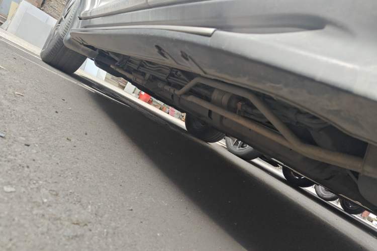 Used BYD Tang New Energy 2015 2.0T Four-Wheel-Drive Flagship Model Chassis Rear Left