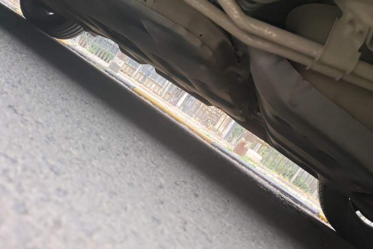 Used BYD Tang New Energy 2015 2.0T Four-Wheel-Drive Flagship Model Chassis Rear Left