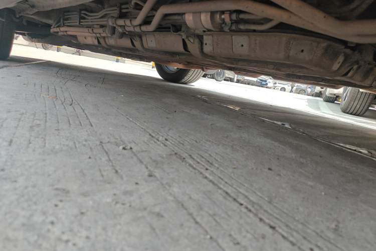 Used BYD Tang New Energy 2015 2.0T Four-Wheel-Drive Flagship Model Chassis Rear Left
