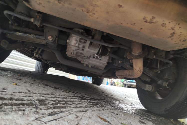 Used BYD Tang New Energy 2015 2.0T Four-Wheel-Drive Flagship Model Chassis Rear