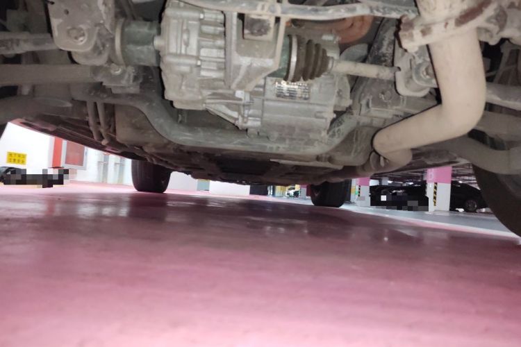 Used BYD Tang New Energy 2015 2.0T Four-Wheel-Drive Flagship Model Chassis Rear