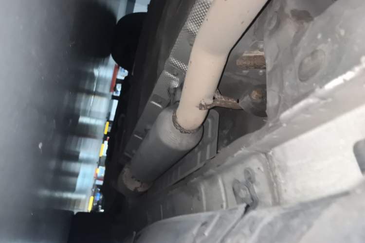 Used BYD Tang New Energy 2015 2.0T Four-Wheel-Drive Flagship Model Chassis Rear Right