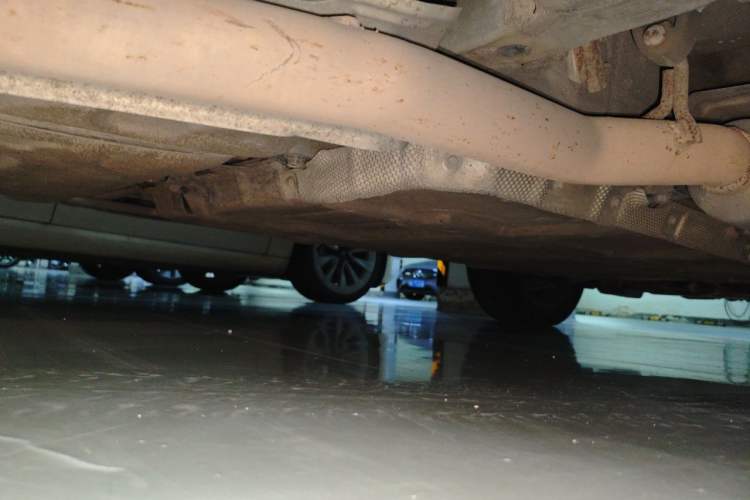 Used BYD Tang New Energy 2015 2.0T Four-Wheel-Drive Flagship Model Chassis Rear Right