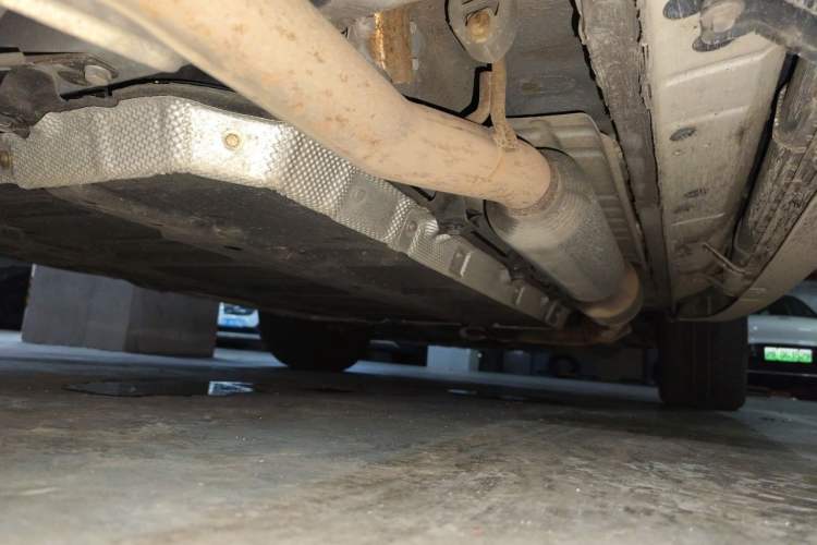 Used BYD Tang New Energy 2015 2.0T Four-Wheel-Drive Flagship Model Chassis Rear Right