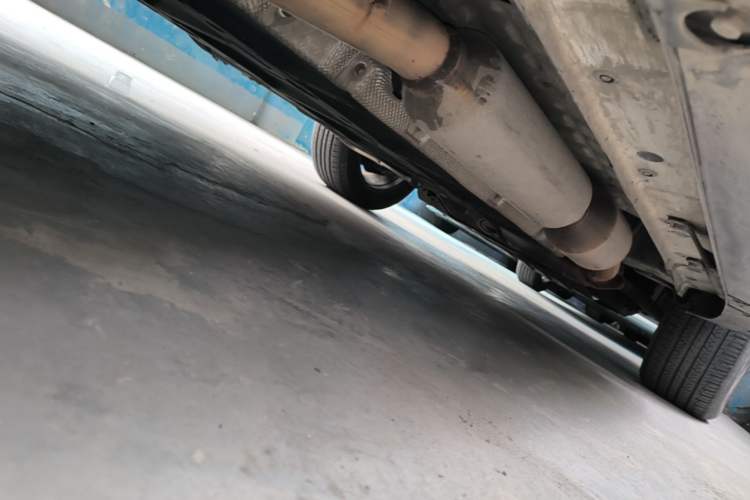 Used BYD Tang New Energy 2015 2.0T Four-Wheel-Drive Flagship Model Chassis Rear Right
