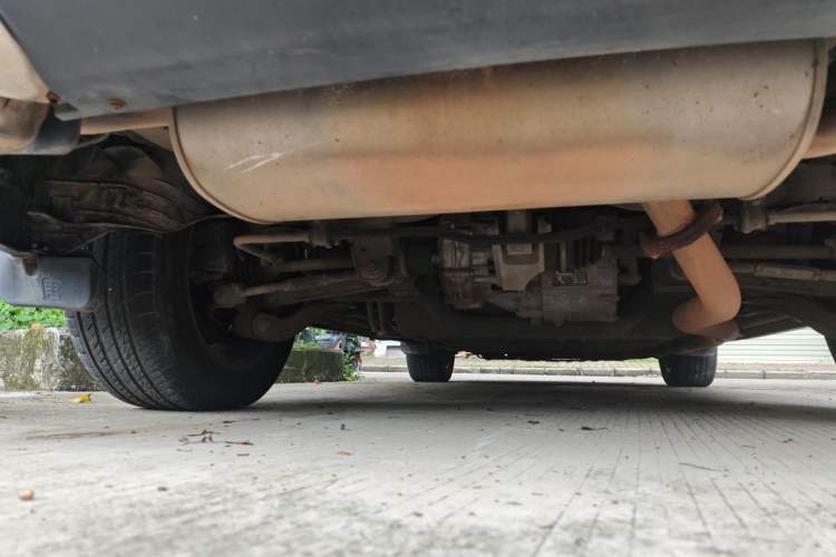 Used BYD Tang New Energy 2015 2.0T Four-Wheel-Drive Flagship Model Chassis Rear