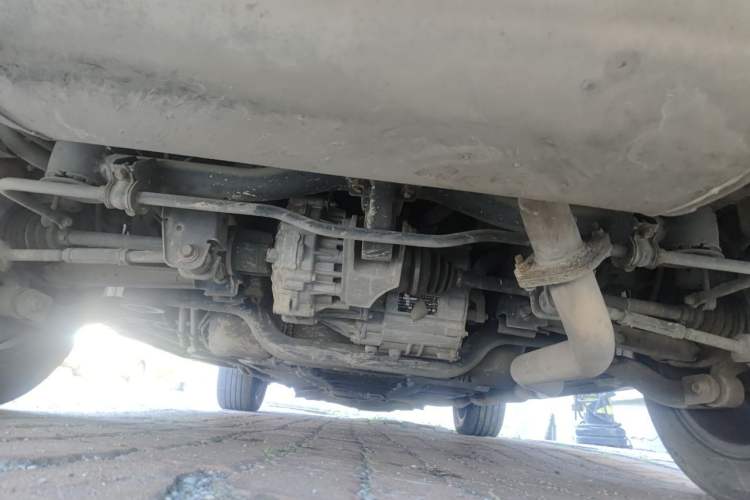 Used BYD Tang New Energy 2015 2.0T Four-Wheel-Drive Flagship Model Chassis Rear