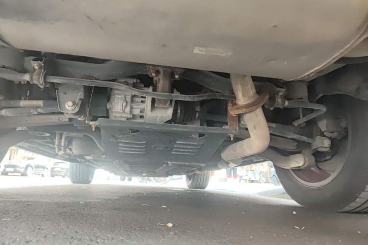 Used BYD Tang New Energy 2015 2.0T Four-Wheel-Drive Flagship Model Chassis Rear