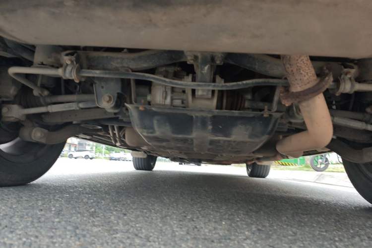 Used BYD Tang New Energy 2015 2.0T Four-Wheel-Drive Flagship Model Chassis Rear