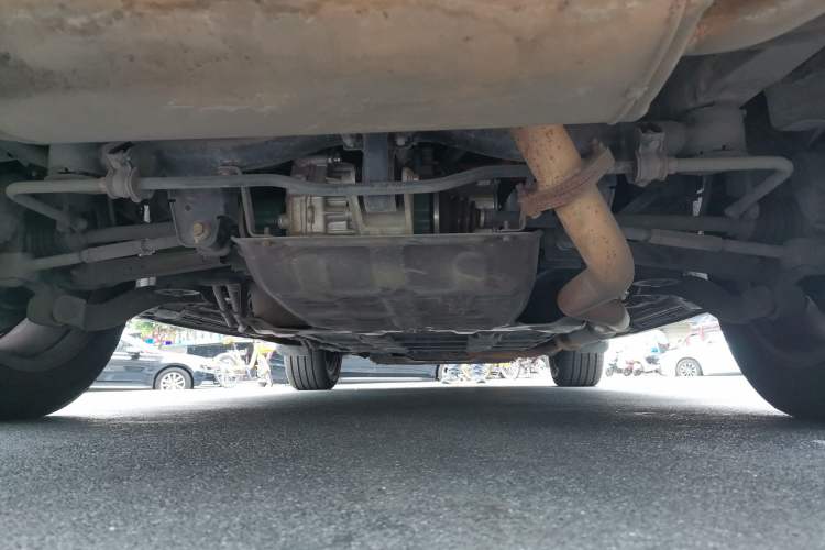 Used BYD Tang New Energy 2015 2.0T Four-Wheel-Drive Flagship Model Chassis Rear
