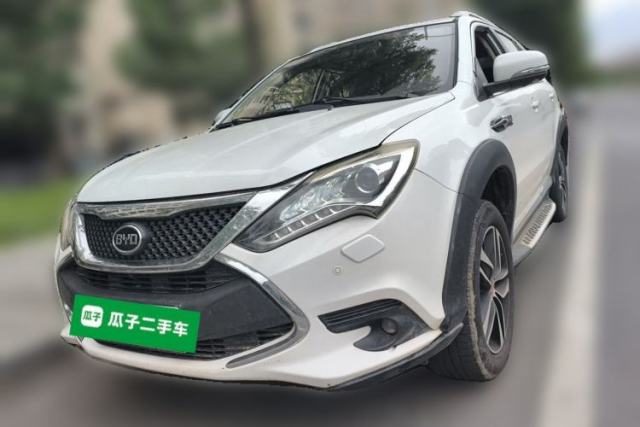 Used BYD Tang New Energy 2015 2.0T Four-Wheel-Drive Flagship Model