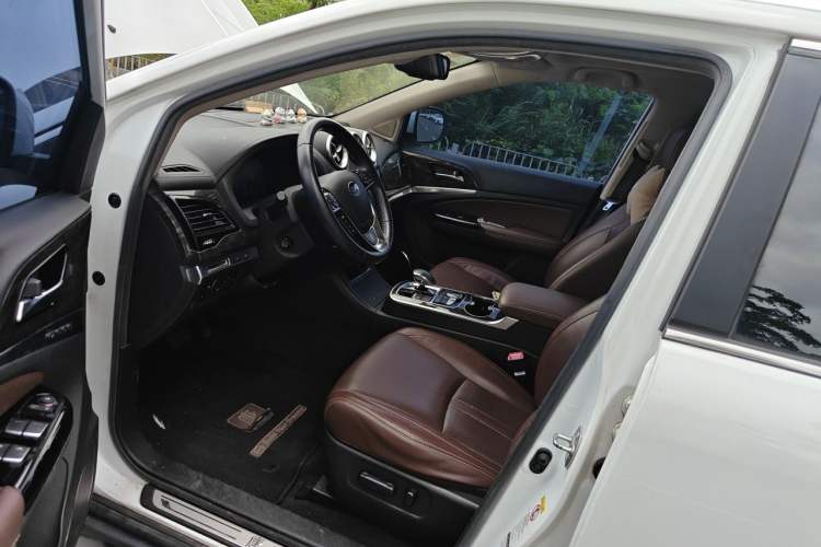 Used BYD Tang New Energy 2015 2.0T Four-Wheel-Drive Flagship Model Driver Seat