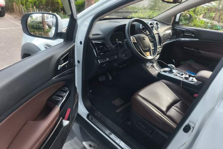 Used BYD Tang New Energy 2015 2.0T Four-Wheel-Drive Flagship Model Driver Seat