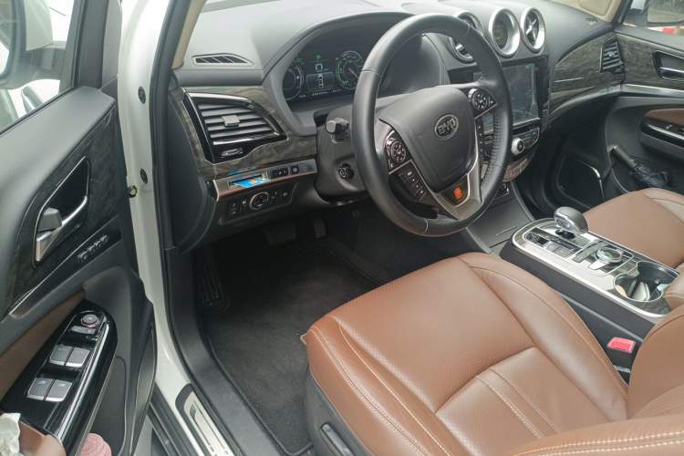 Used BYD Tang New Energy 2015 2.0T Four-Wheel-Drive Flagship Model Driver Seat