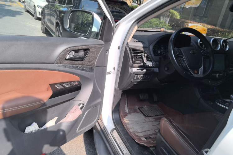 Used BYD Tang New Energy 2015 2.0T Four-Wheel-Drive Flagship Model Driver Seat