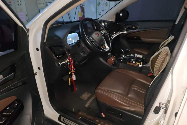 Used BYD Tang New Energy 2015 2.0T Four-Wheel-Drive Flagship Model Driver Seat