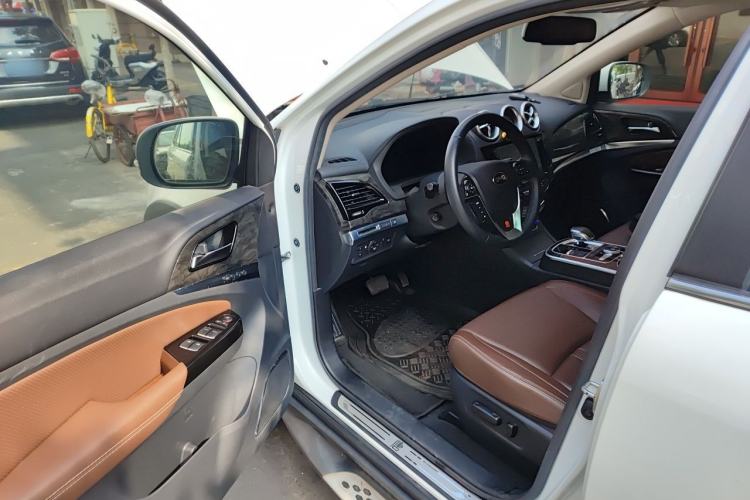 Used BYD Tang New Energy 2015 2.0T Four-Wheel-Drive Flagship Model Driver Seat