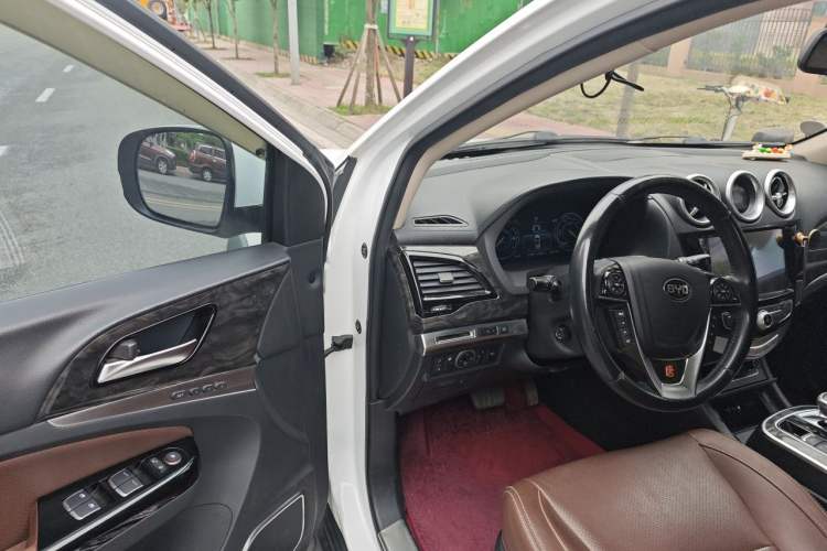 Used BYD Tang New Energy 2015 2.0T Four-Wheel-Drive Flagship Model Driver Seat