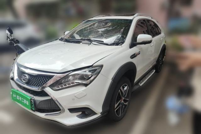 Used BYD Tang New Energy 2015 2.0T Four-Wheel-Drive Flagship Model