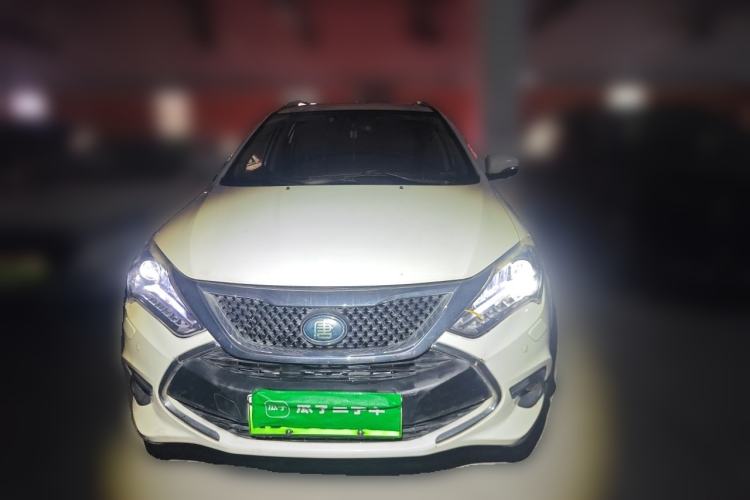 Used BYD Tang New Energy 2015 2.0T Four-Wheel-Drive Flagship Model Front