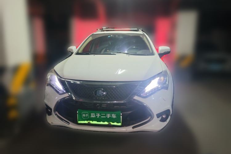 Used BYD Tang New Energy 2015 2.0T Four-Wheel-Drive Flagship Model Front