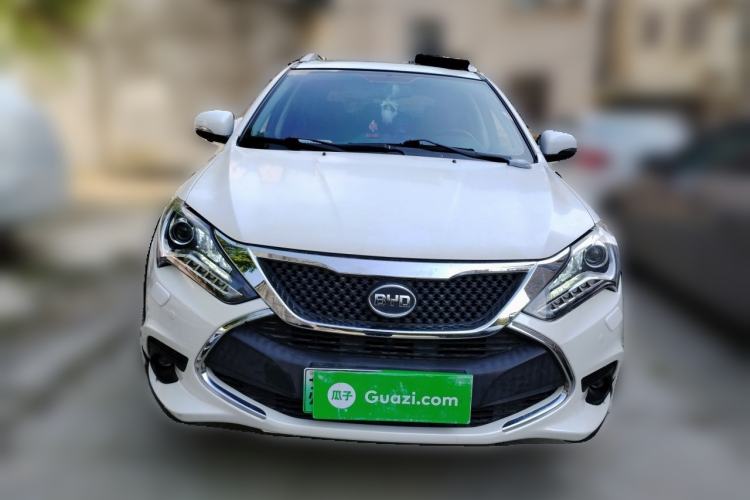 Used BYD Tang New Energy 2015 2.0T Four-Wheel-Drive Flagship Model Front