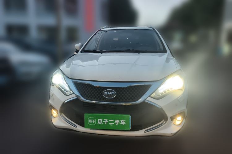 Used BYD Tang New Energy 2015 2.0T Four-Wheel-Drive Flagship Model Front