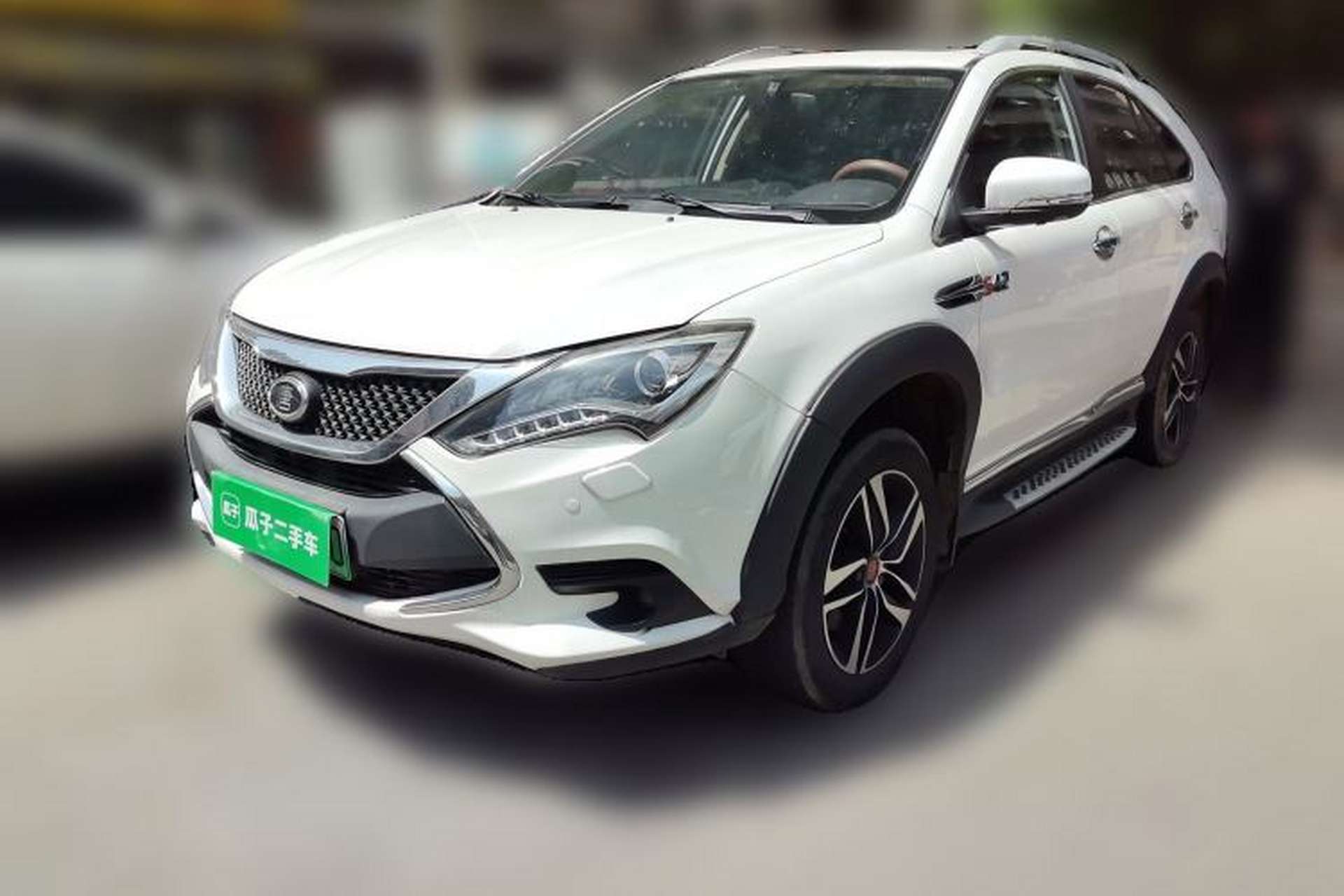 Used BYD Tang New Energy 2015 2.0T Four-Wheel-Drive Flagship Model Front Left 45 Deg