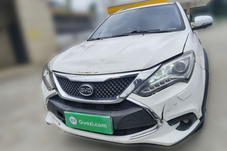 Used BYD Tang New Energy 2015 2.0T Four-Wheel-Drive Flagship Model Front