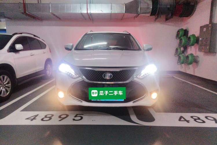 Used BYD Tang New Energy 2015 2.0T Four-Wheel-Drive Flagship Model Front