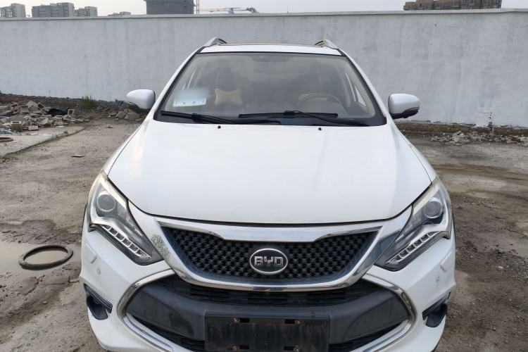 Used BYD Tang New Energy 2015 2.0T Four-Wheel-Drive Flagship Model Front