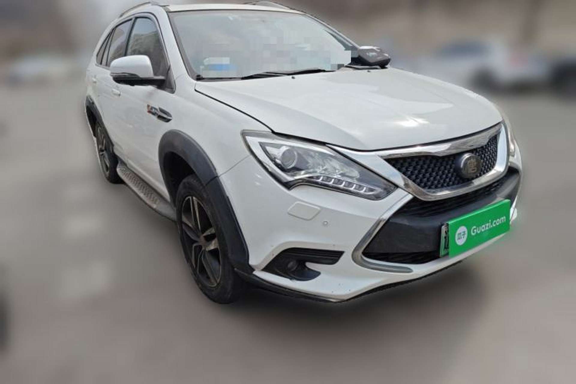 Used BYD Tang New Energy 2015 2.0T Four-Wheel-Drive Flagship Model Front Right 45 Deg