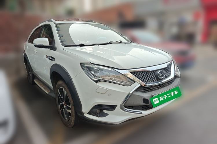 Used BYD Tang New Energy 2015 2.0T Four-Wheel-Drive Flagship Model Front Right 45 Deg