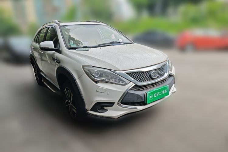 Used BYD Tang New Energy 2015 2.0T Four-Wheel-Drive Flagship Model Front Right 45 Deg
