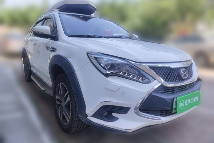 Used BYD Tang New Energy 2015 2.0T Four-Wheel-Drive Flagship Model Front Right 45 Deg